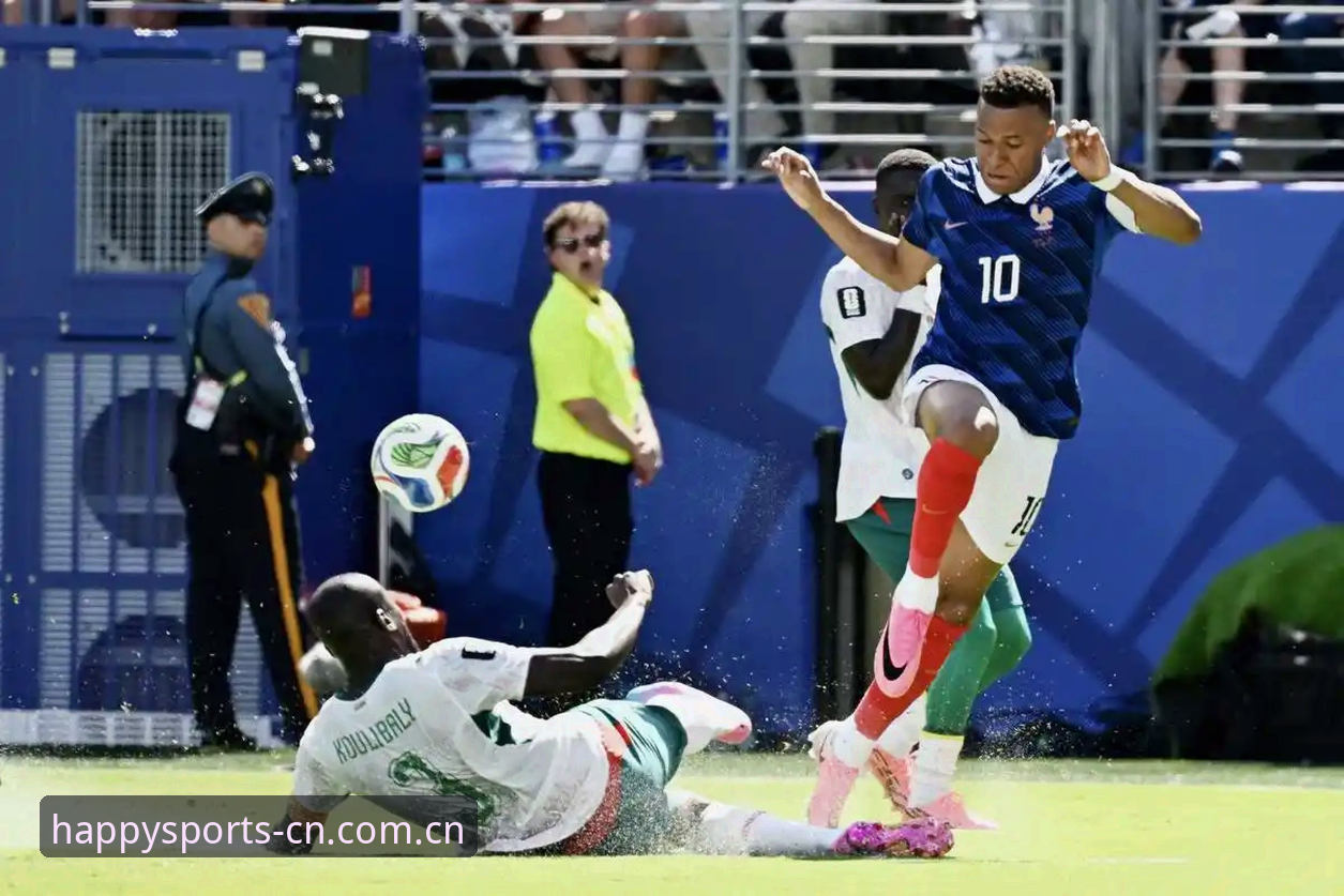 法国3-0伊拉克造神之夜vs姆巴佩16球追平克洛泽：谁在定义世界杯历史？